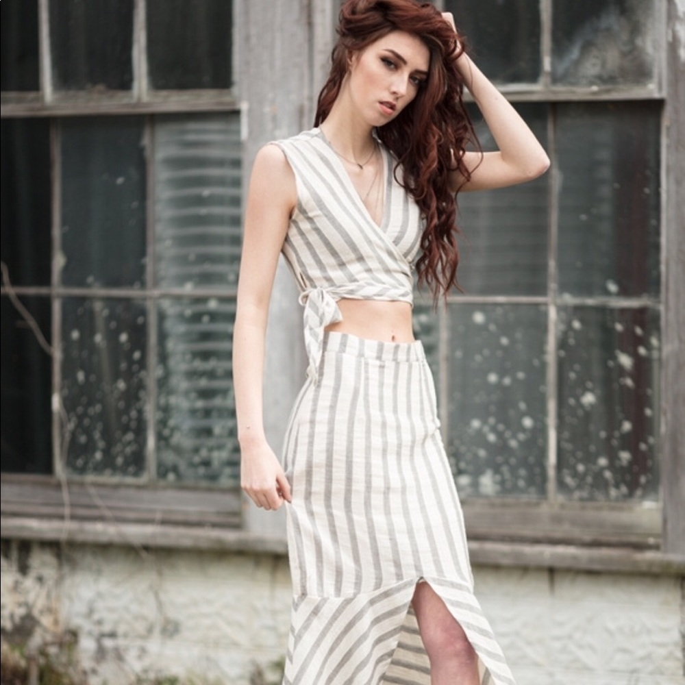 NWT! Two piece crop set!